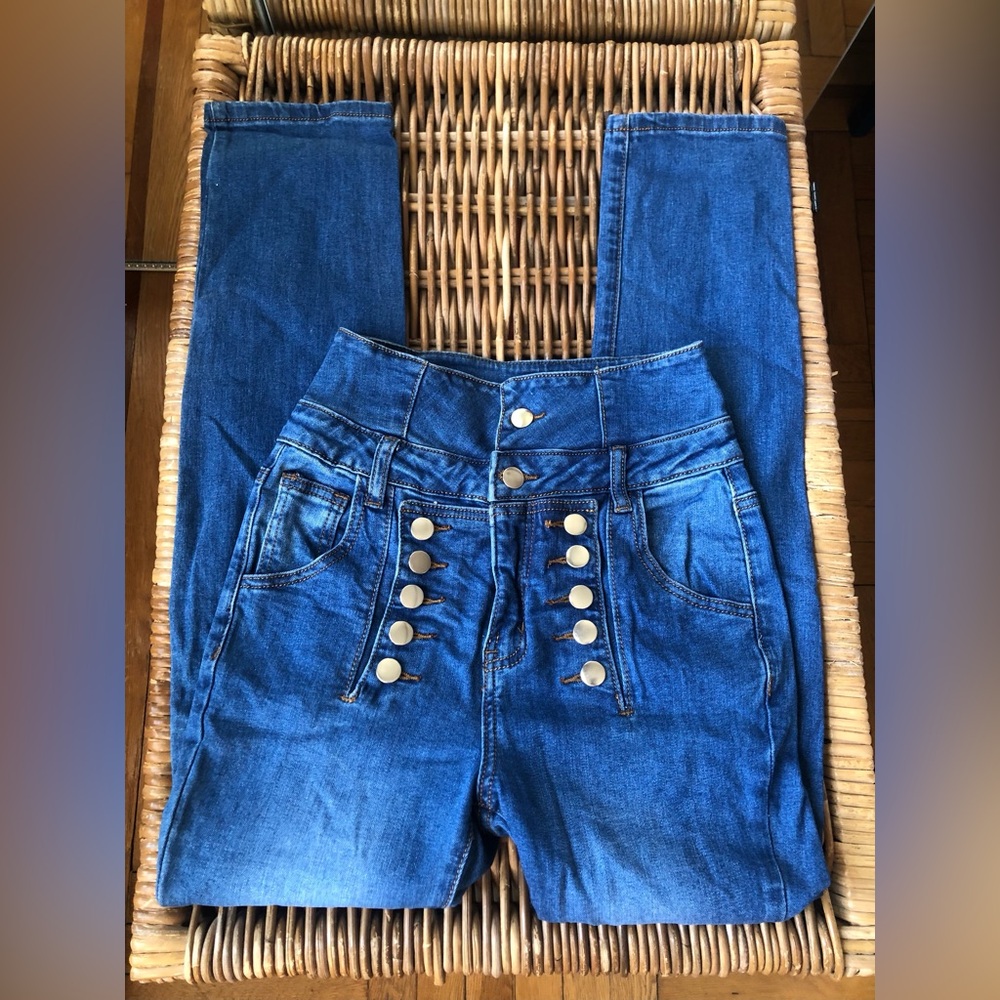 FASHION NOVA HIGHWAISTED SKINNY JEANS ✨